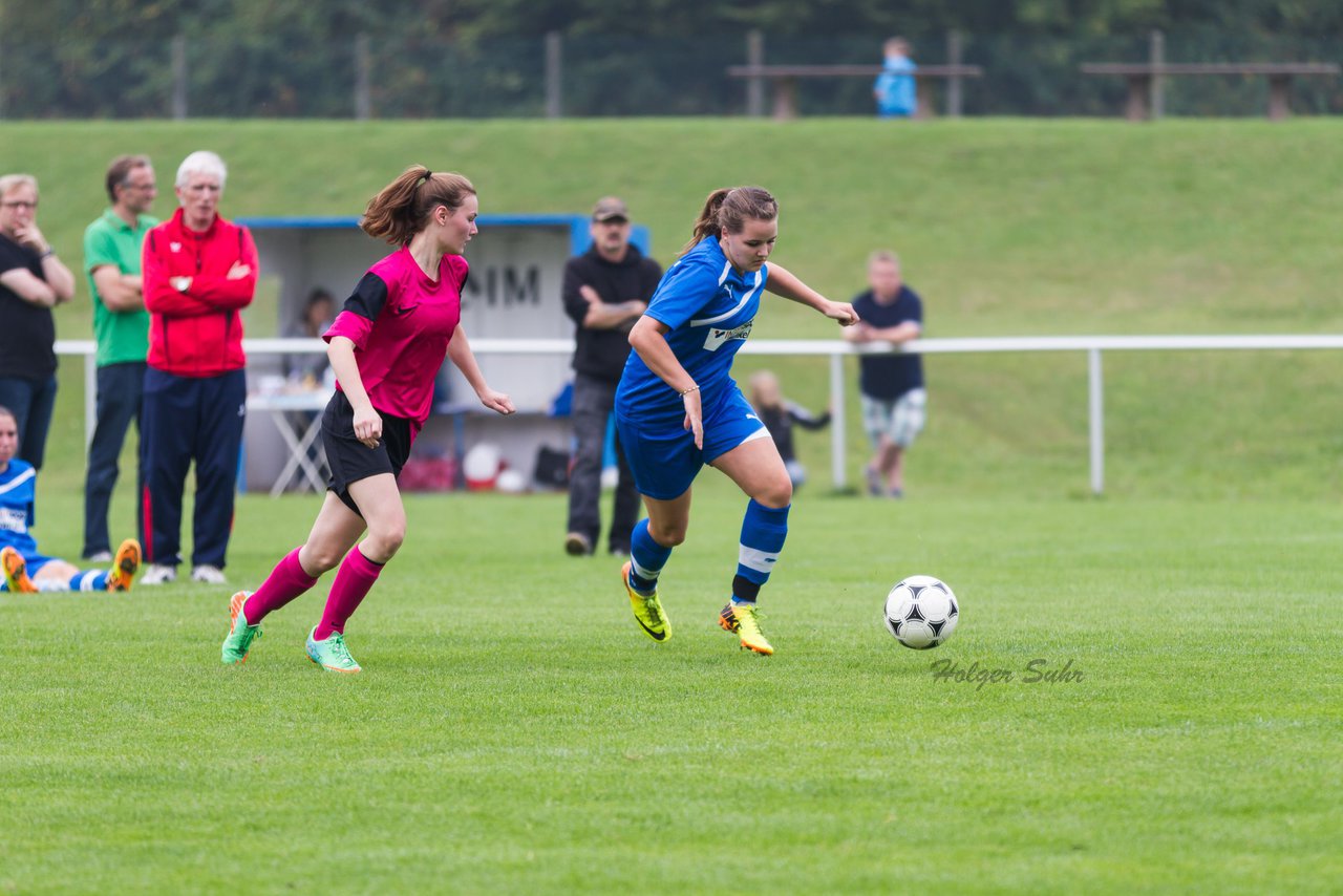 Bild 212 - B-Juniorinnen FSG BraWie 08 - JSG Sandesneben : Ergebnis: 2:0